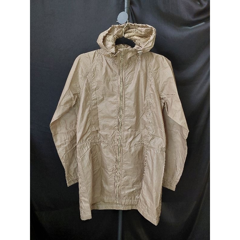#202 Uniqlo Jaket Hoodie Serut Waterproof Khaki M