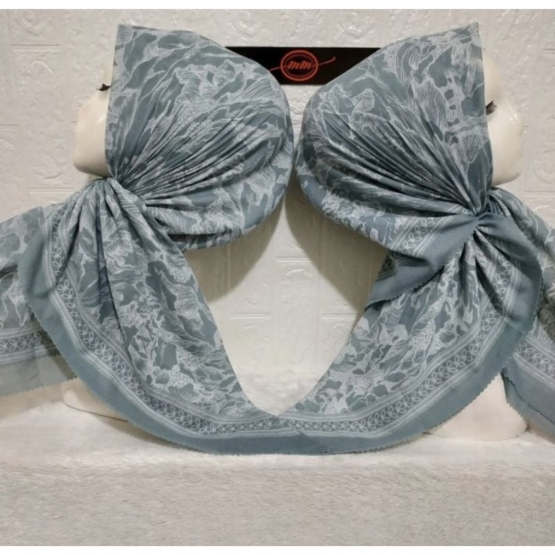 HIJAB SEGI EMPAT VOAL MOTIF KIRANA MINT