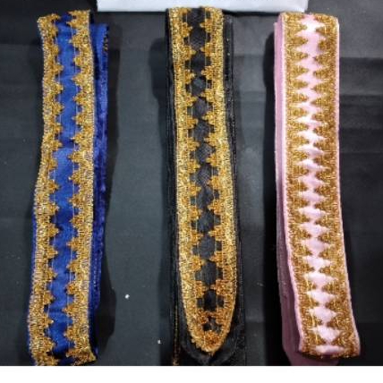 

Aneka Kamus Satin Renda