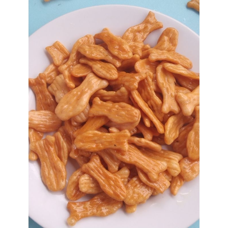 

KERUPUK IKAN BANTET RENYAH 500 gr PEDAS / ORIGINAL