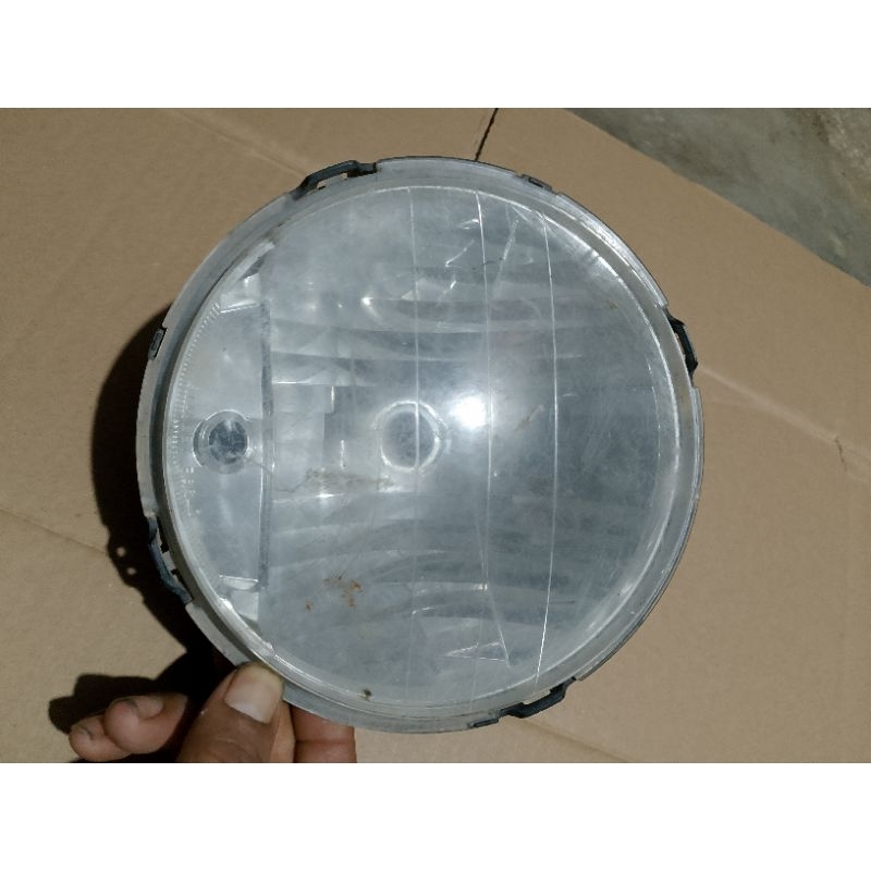 Reflektor atau lampu depan Tiger Revo bulat original