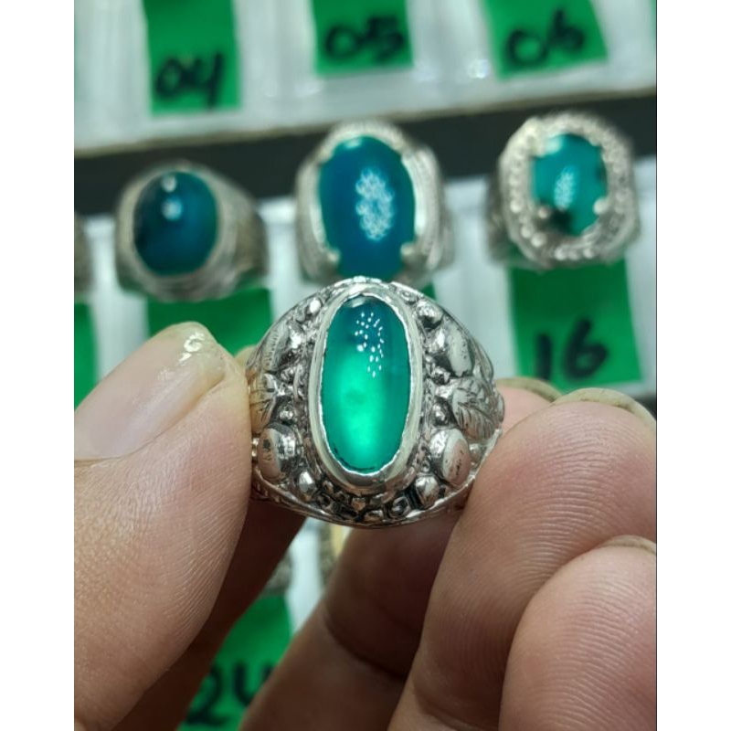 bacan Doko giwang