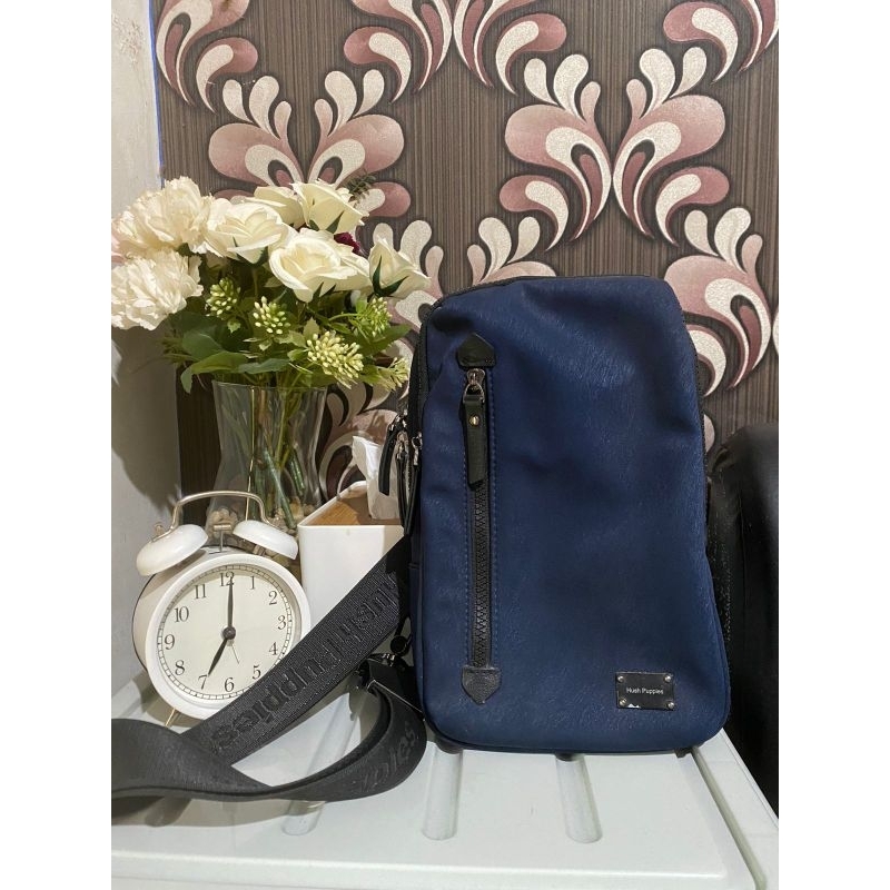 Preloved Tas Hush Puppies Pria