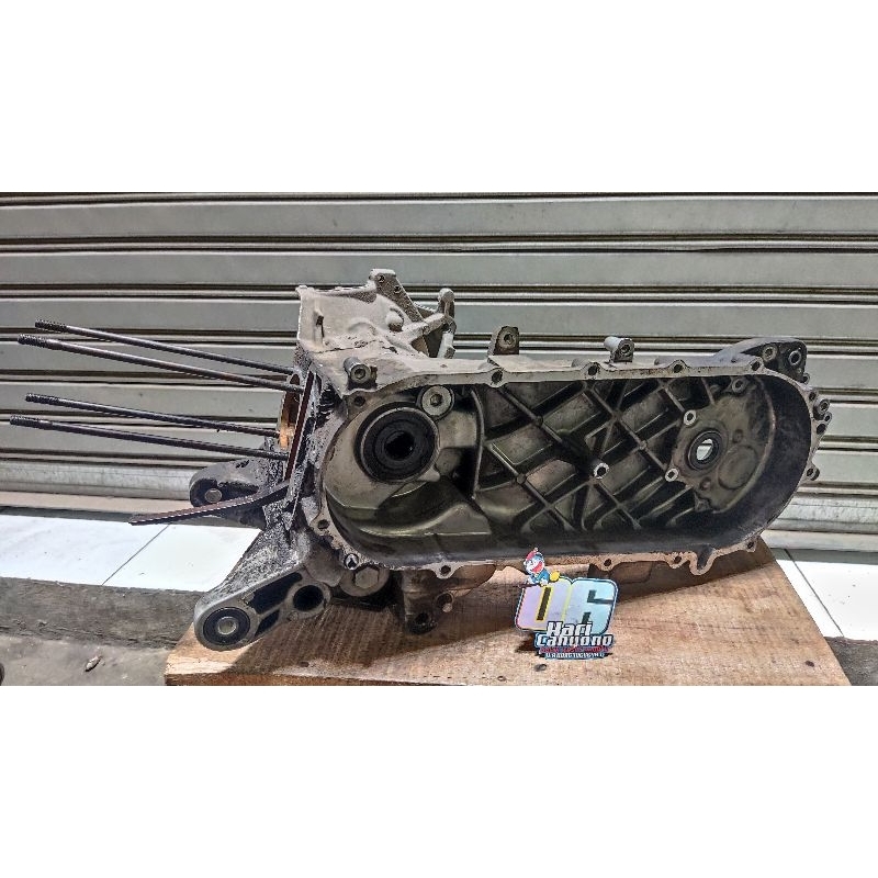 CRANKCASE / KRENGKES 1set K44  BEAT ESP / BEAT ECO K44