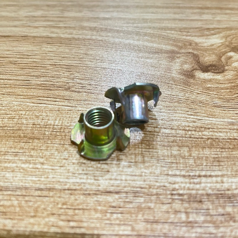 TEE NUT / MUR CAKAR MUR FURNITURE