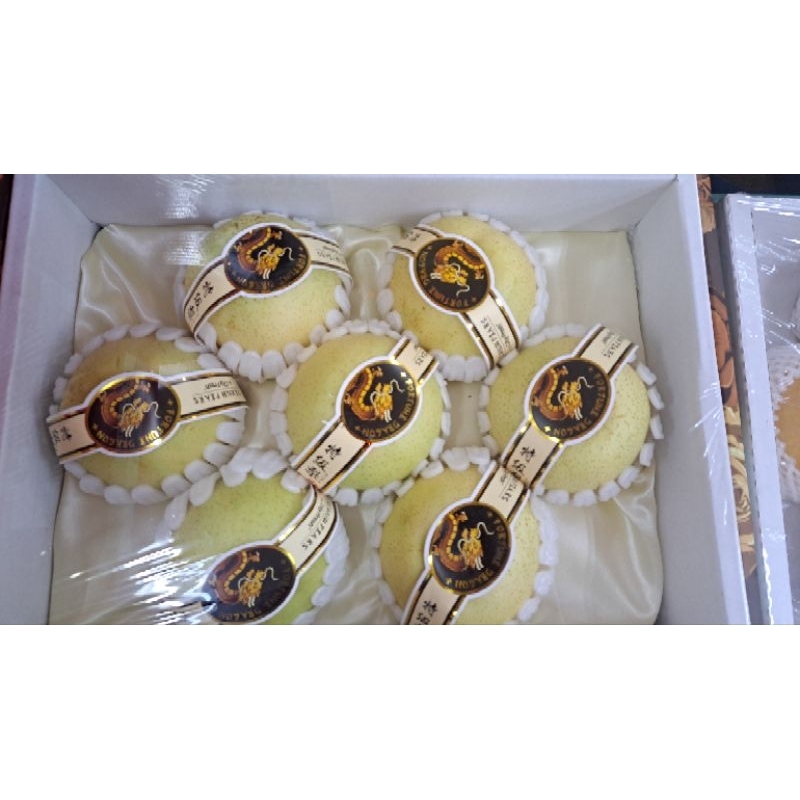 

Buah Pear Golden RRC Spesial Gift Box Imlek