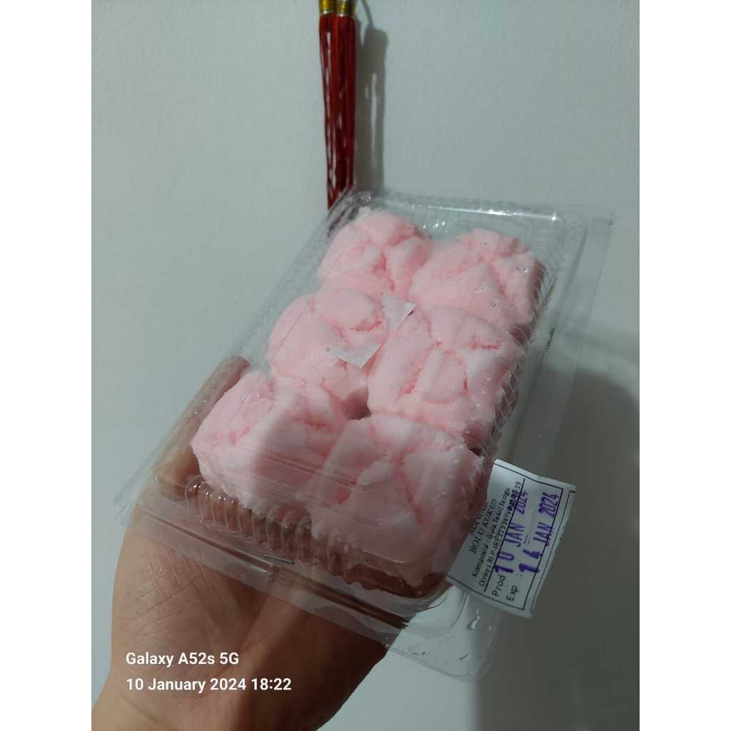 

Mawar Bolu Kukus Warna Pink Steamed Sponge Roses Cake 1 Pack Isi 6 Pcs