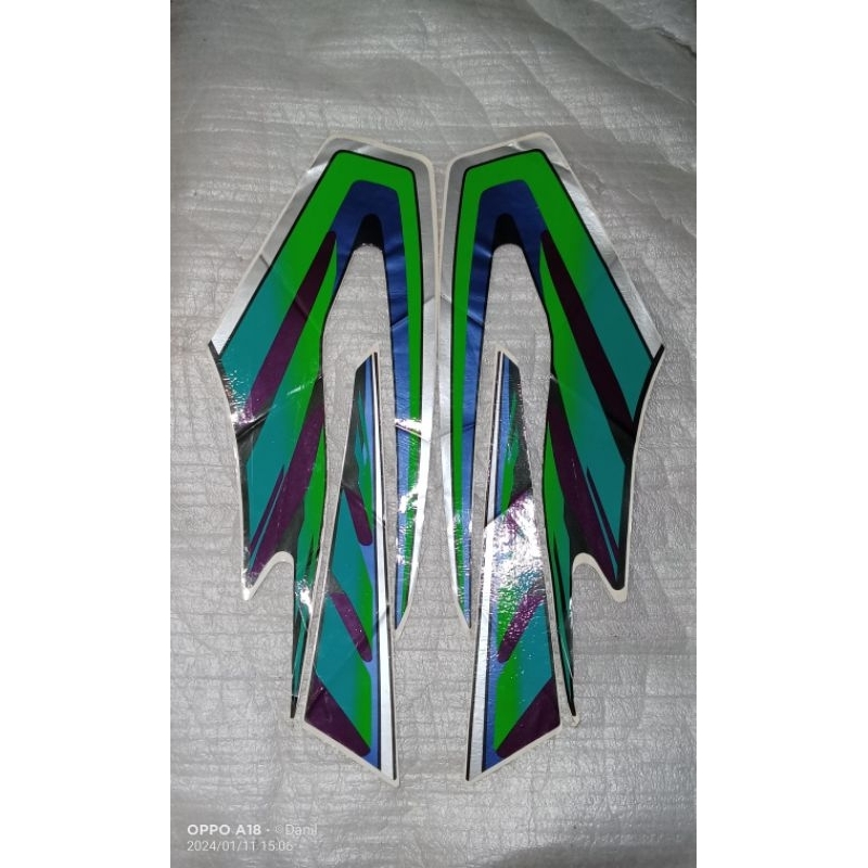 Striping stiker bodi body kanan kiri full set RX King warna hijau tahun 1996