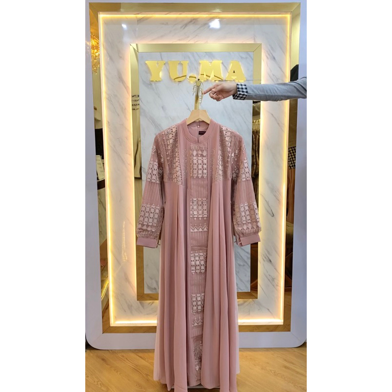 gamis fazura mata