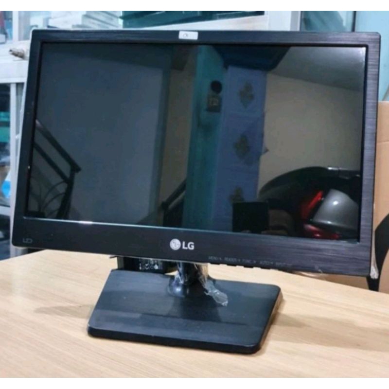 MONITOR LED PC LG 16 INCI LIKE NEW TERMURAH| LG MONITOR 16 INCI