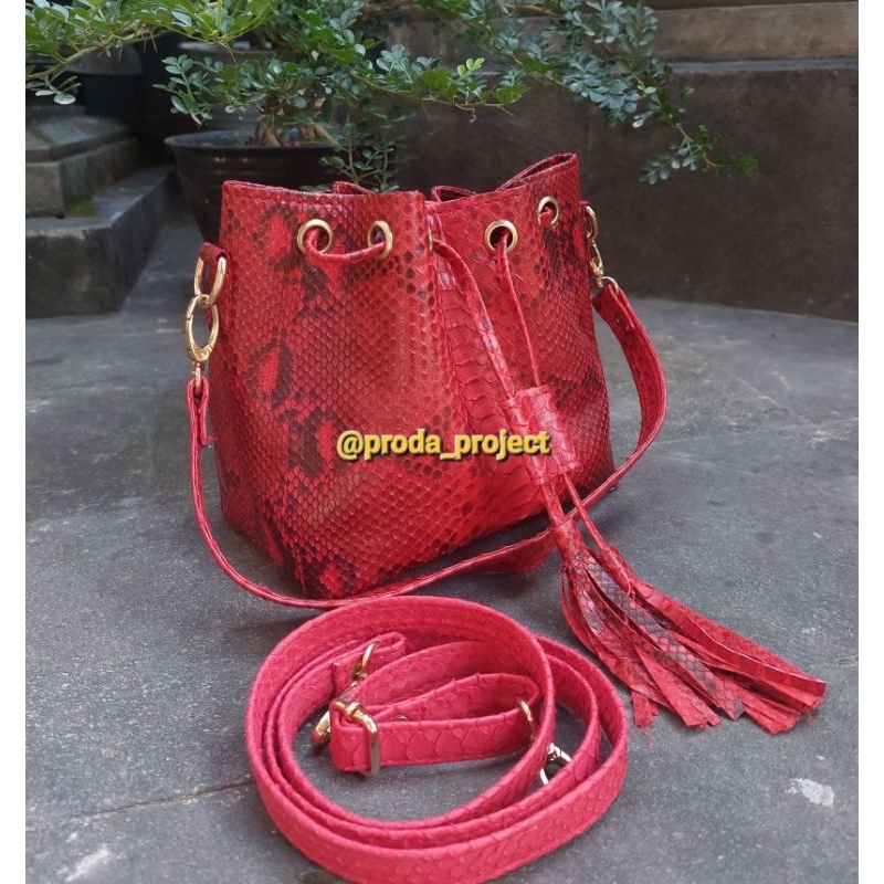 TAS KULIT ASLI/ TAS MODEL SERUT KULIT ASLI