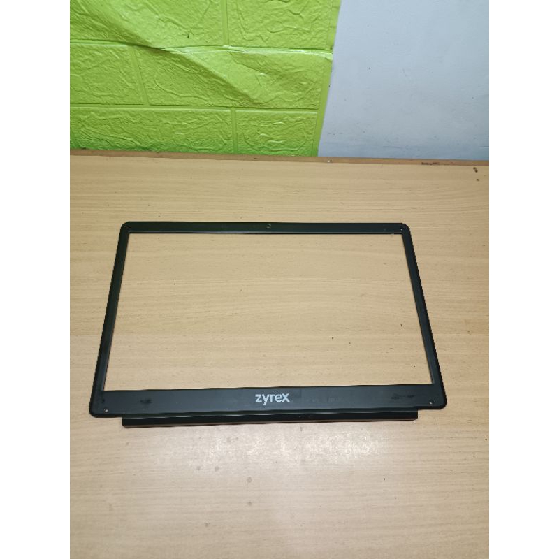 Fram Frame Lcd Laptop Zyrex Sky 232