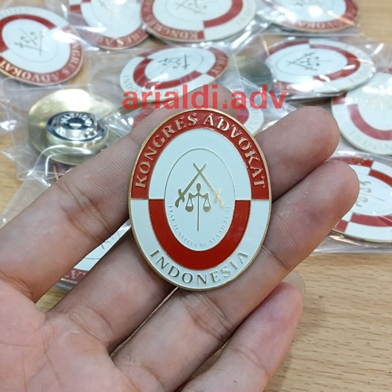 pin KAI kuningan magnet pin kongres advokat kuningan magnet