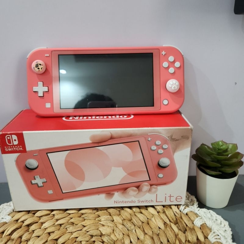 Nintendo switch lite Pink Preloved second