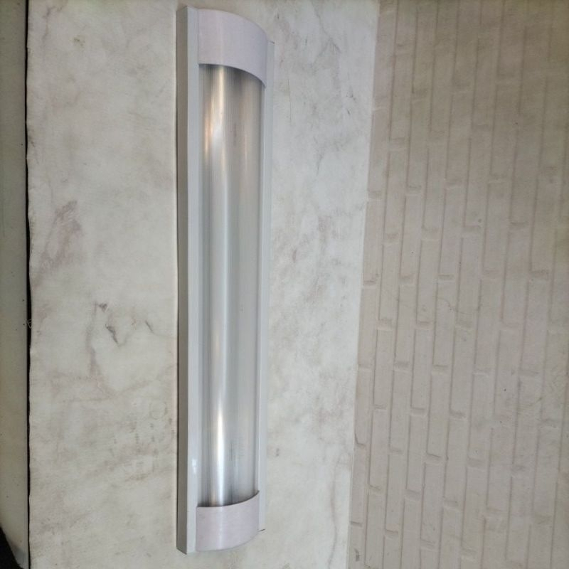 Kap Lampu RM LED 2 x 8 watt outbow