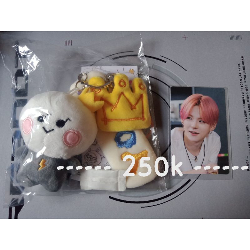 Crossbag hikun dan keyring yochi (baca deskripsi)