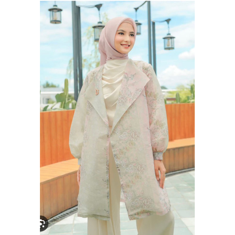 zytadelia x tiqasya Oudette Outer