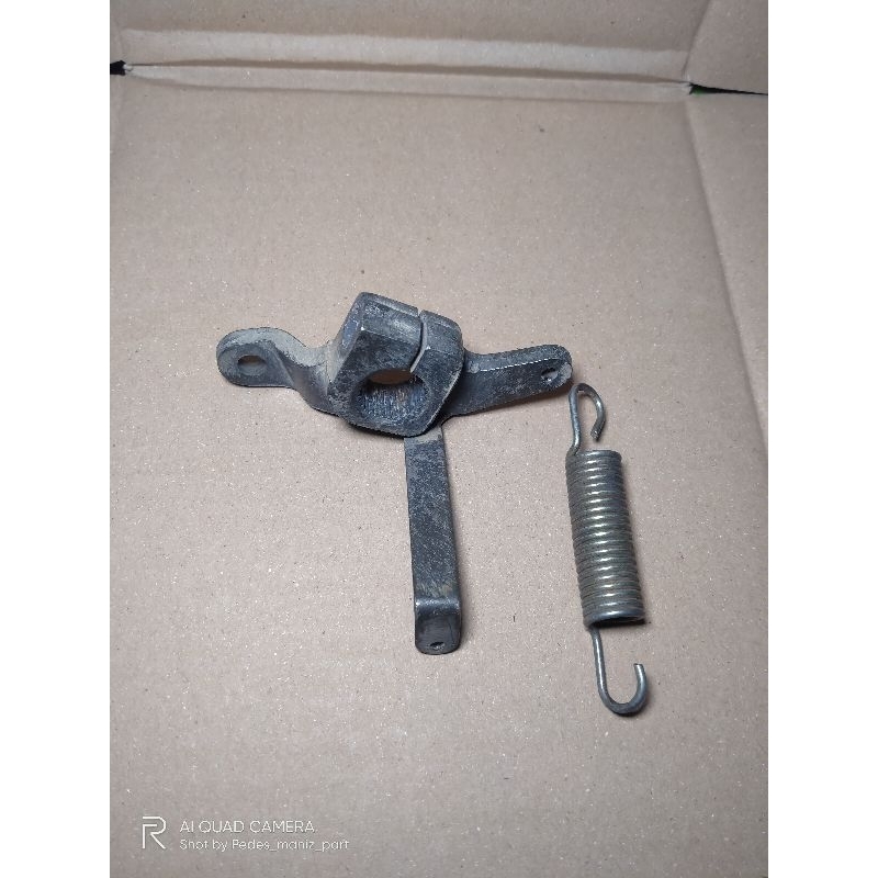 Tuas pengungkit rem Belakang tiger revo original