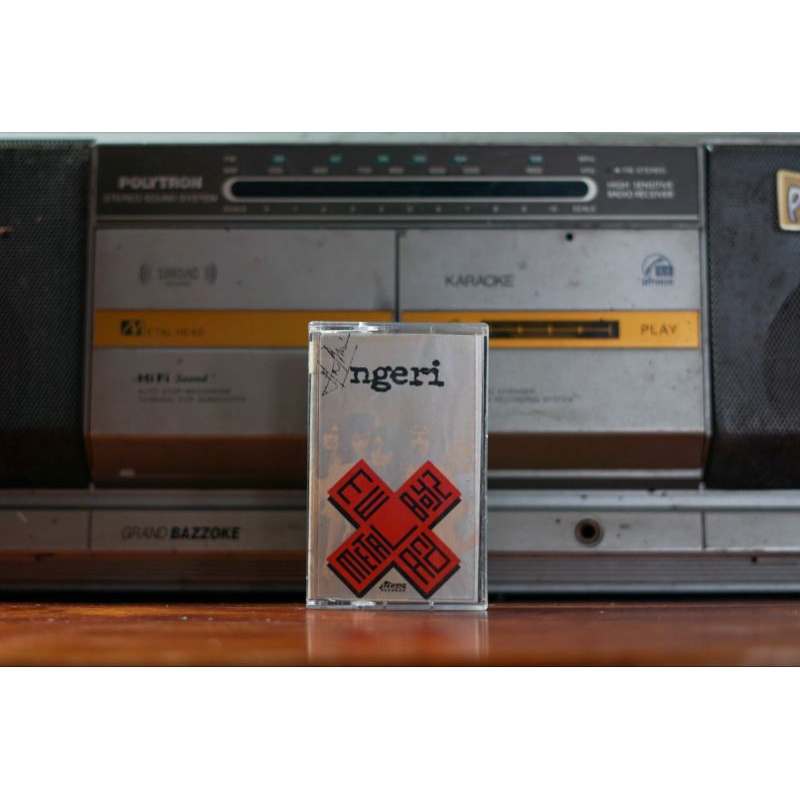 Kaset pita Power metal - Ngeri