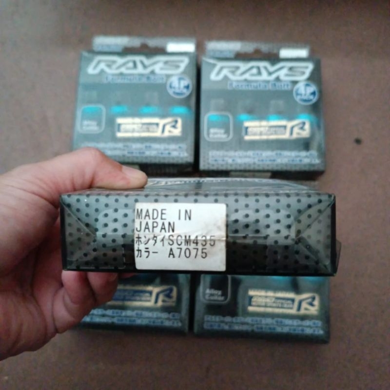 bolt rays baut roda mobil