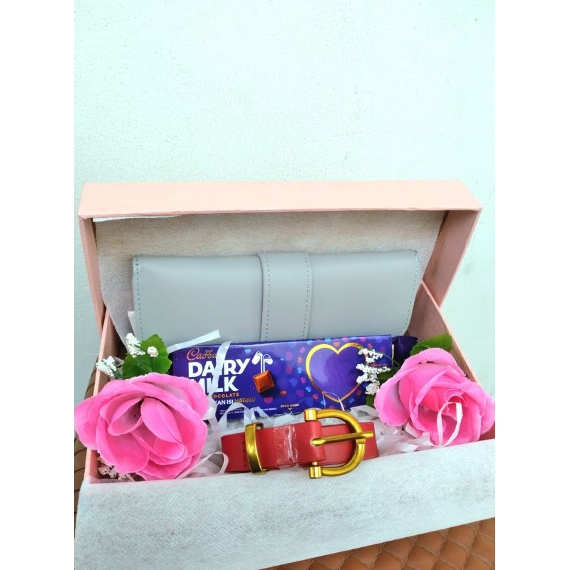 

kado valentine/hampers valentine/kado untuk ulang tahun wanita