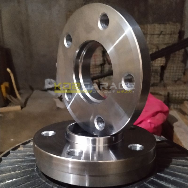 Spacer Velg Mobil lubang 5 tebal 1.5 cm + center ring