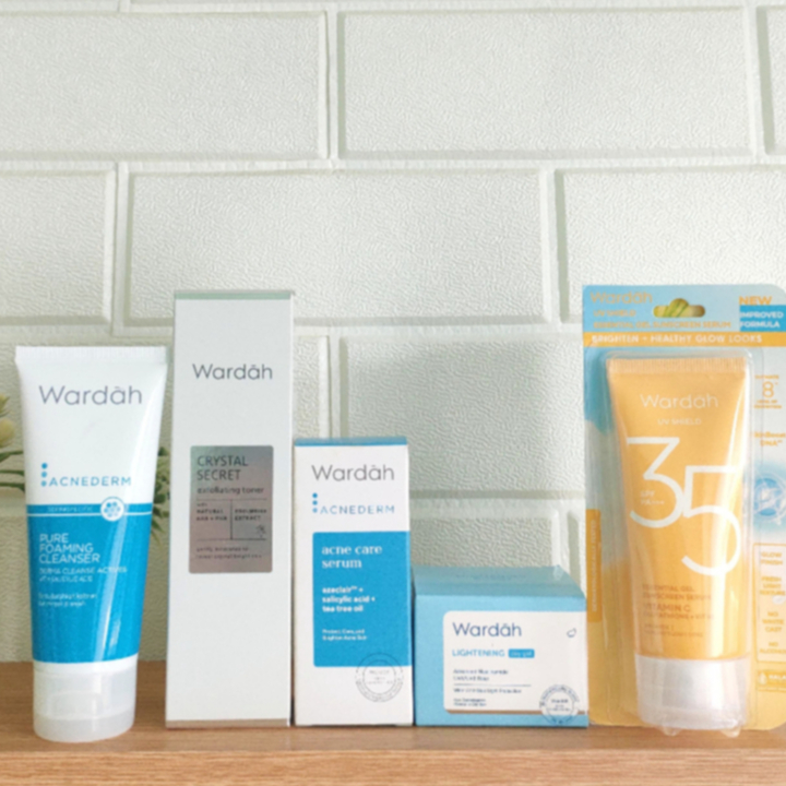 Wardah paket berjerawat + mencerahkan 5 produk (facial wash, exfoliating toner, serum, day gel, uv s