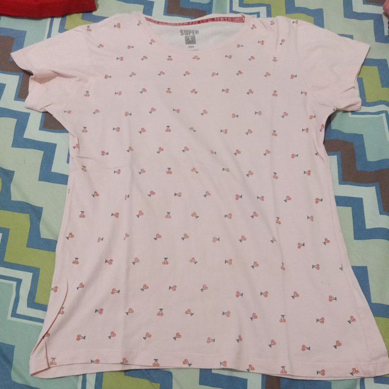 Preloved Kaos Katun Wanita Murah