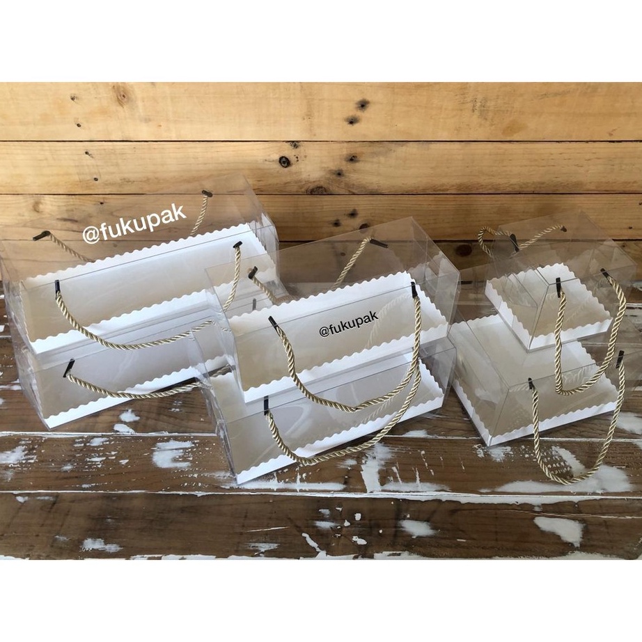 

Produk Berkualitas Tinggi Box Mika Tali 2 pcs Clear Transparent Box Kotak Hamper Bolu Gulung Brownies Roll Cake Lapis Loaf