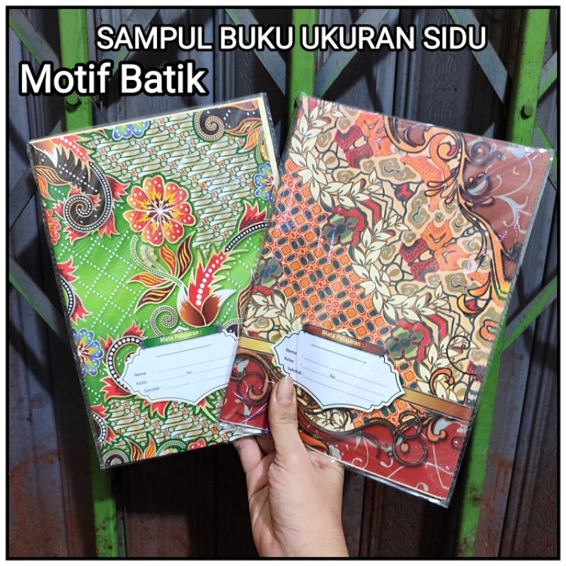 

1 Pak Sampul Buku Batik Kwarto Isi 20 Lembar SQUEEZY ( MOTIF RANDOM )