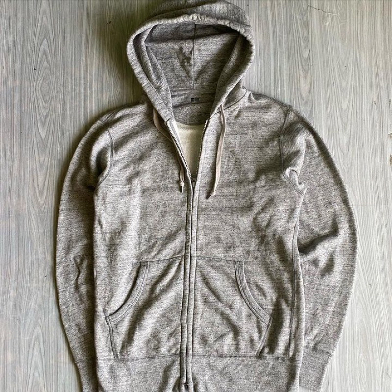 UNIQLO ZIPPER HODEED JAKET