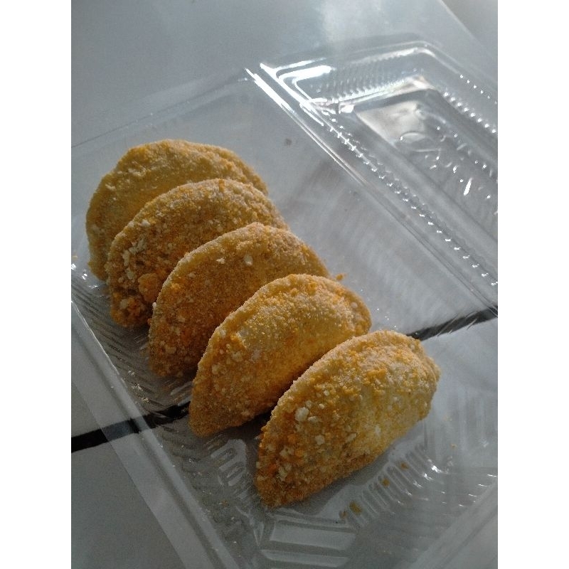 

cireng pedas isi 8(berbalur tepung roti)