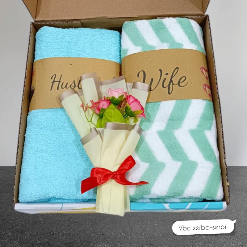 

hampers handuk / kado ulang tahun