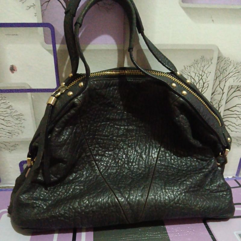 preloved tas sling hitam breal