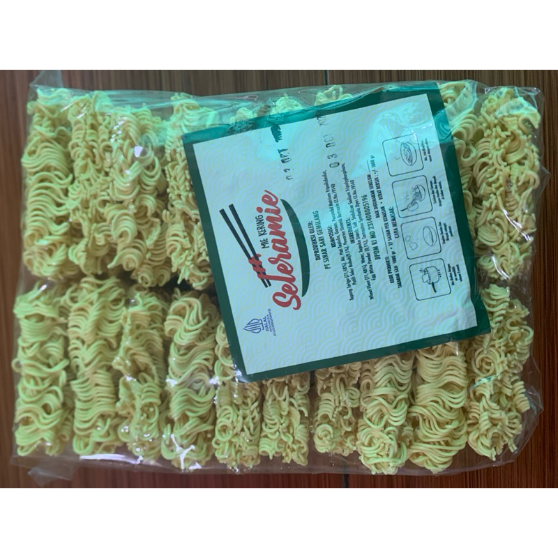 

Mie Kering Cap Selera Mie