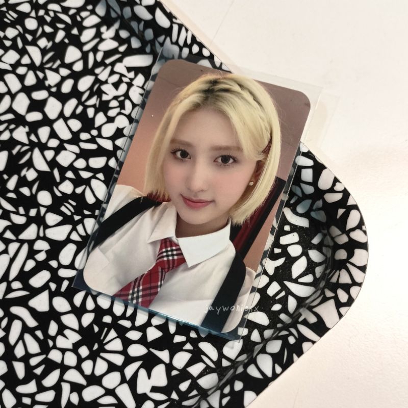 PC IVE GAEUL MOKKET AFTER LIKE PHOTOCARD