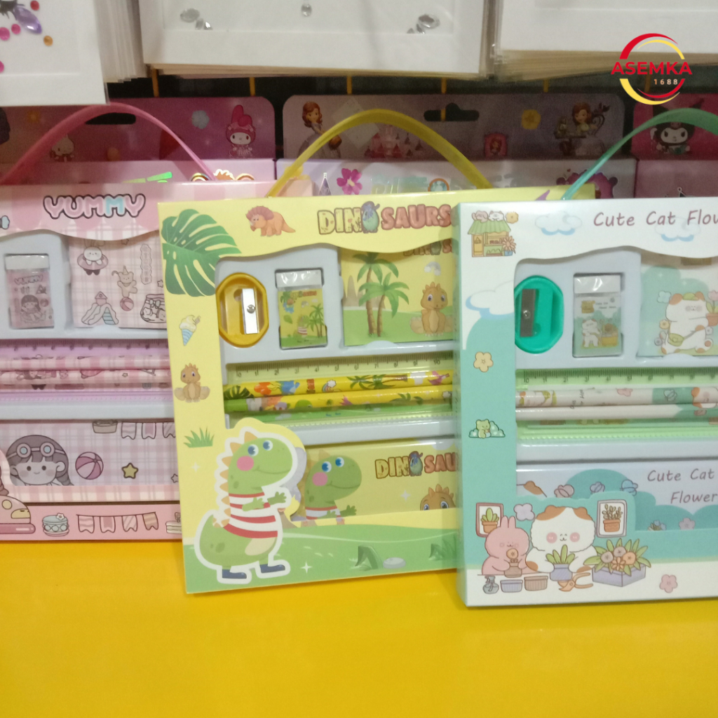 

Alat Tulis Set Karakter / Alat Tulis set Lengkap / Alat Tulis Anak Kecil