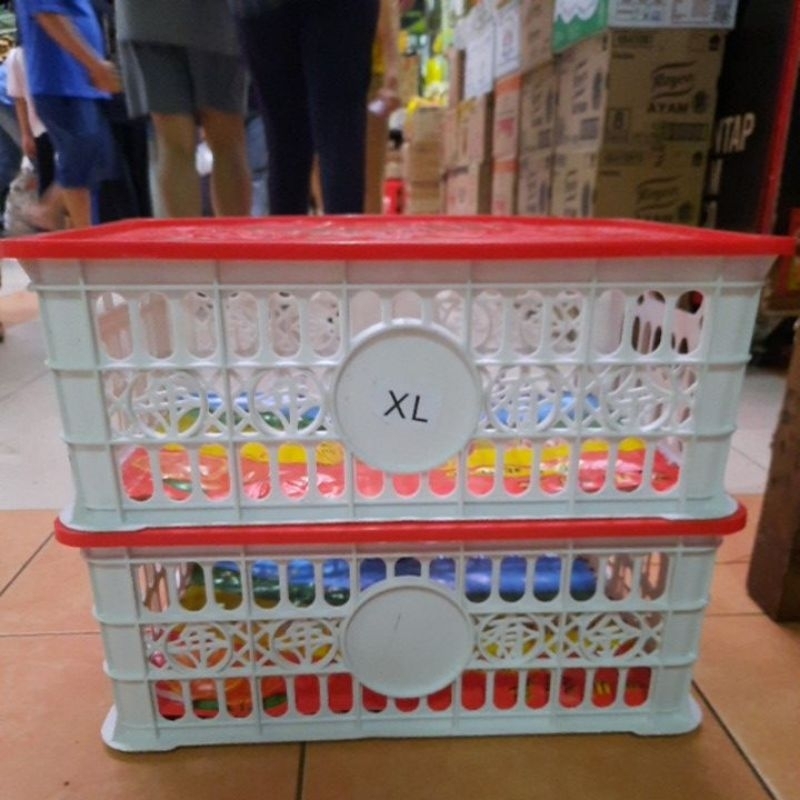 keranjang bekas buah jeruk termasuk tutup