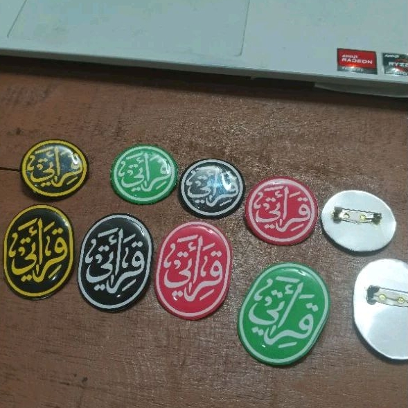 Pin QIRAATI Bulat & Oval Lapis Resin - Bros QIRAATI