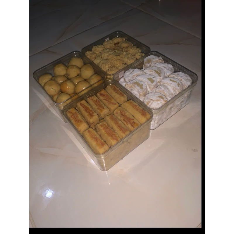 

kue lebaran / nastar / kastengel / kue salju / sagu keju /semprit