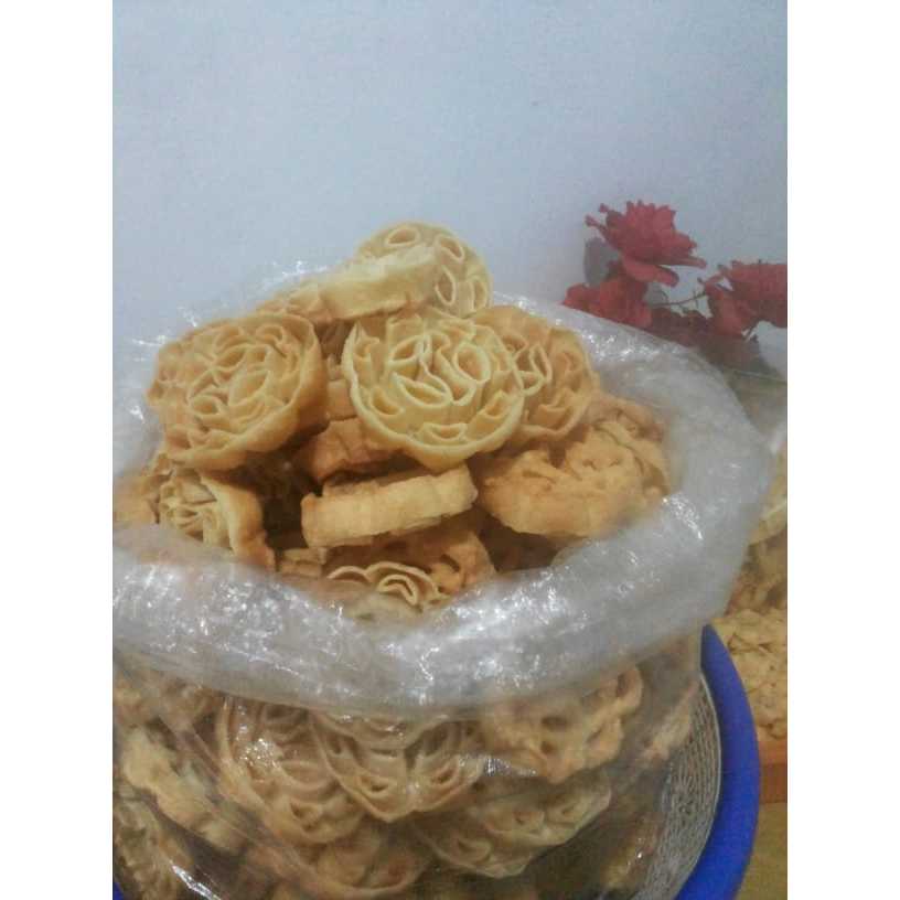 Kembang goyang wijen Kembang Goyang Premium/kembang loyang/kue kembang goyang