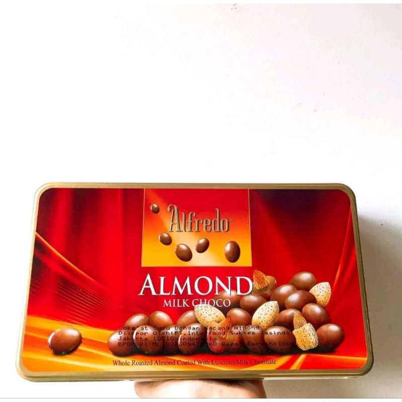 

Alfredo Almond Milk Choco 180gr / Coklat Valentine