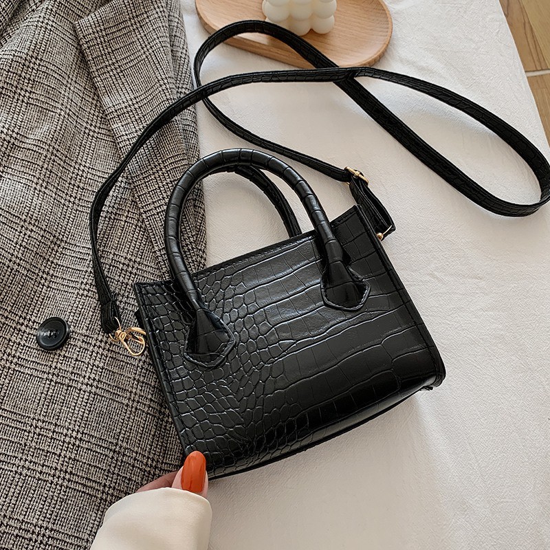 Sling Bag Marvin / Tas Selempang Wanita / Tas Wanita Pretty Croco Bag