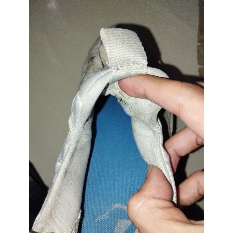 Sepatu Keds Putih Clear Weather