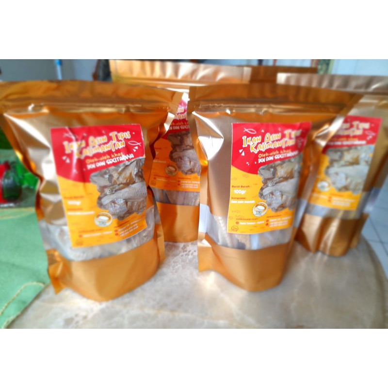 

Ikan asin tipis siap makan oleh-oleh khas kalimantan