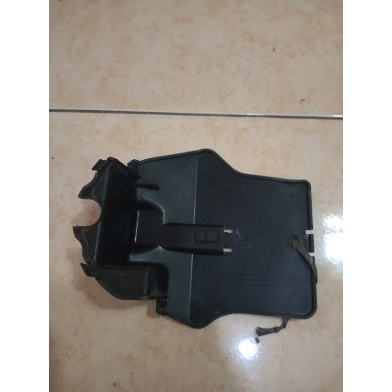 cover bok bagasi tutup aki Honda revo absolute second ori