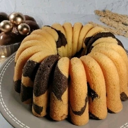 

Marble Cake Premium