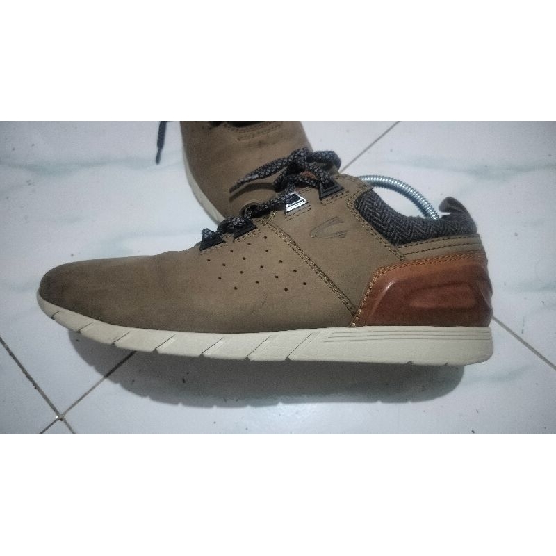 Sepatu Kulit Camel Active