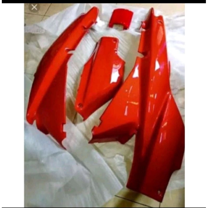 COVER BODY BODI BELAKANG KANAN KIRI SUPRA X LAMA SUPRA FIT LAMA WARNA MERAH