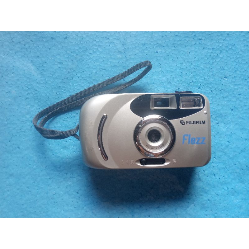 Kamera Analog Fujifilm Flezz